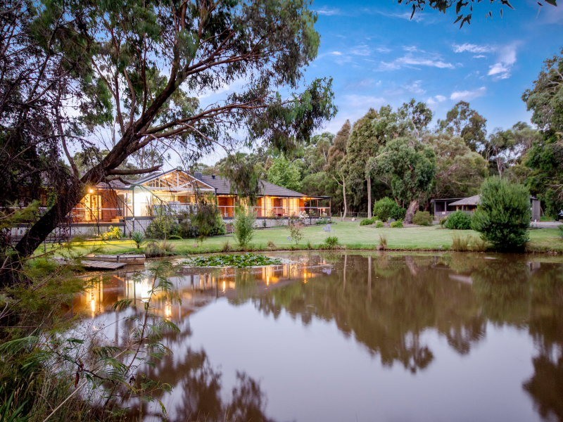 90 McClelland Drive, Langwarrin VIC 3910