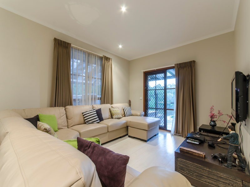 90 McClelland Drive, Langwarrin VIC 3910