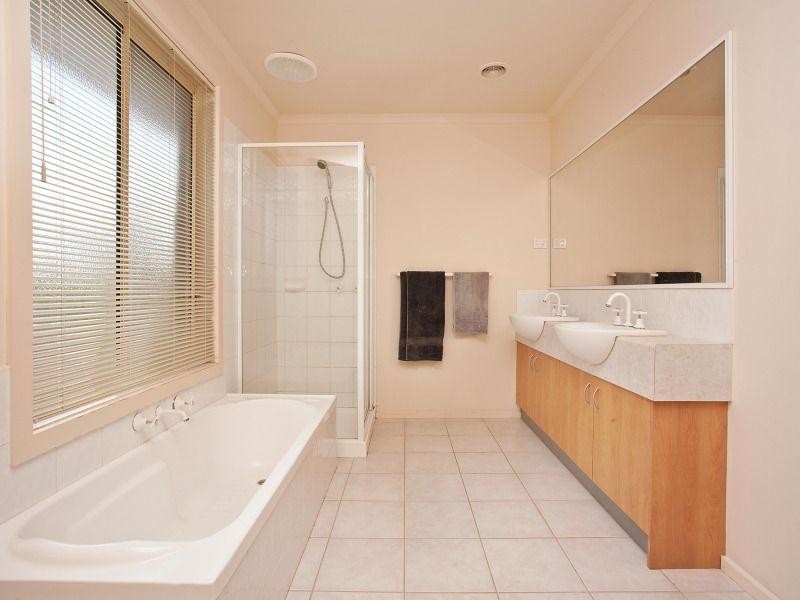 23/95 Ashleigh Avenue, Frankston VIC 3199