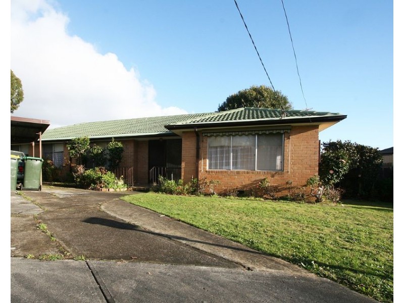 8 Berwick Close, Frankston VIC 3199