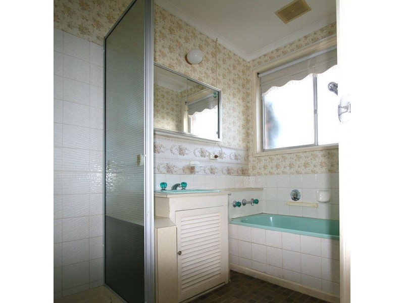 8 Berwick Close, Frankston VIC 3199