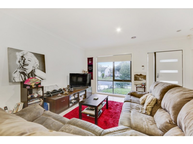 1/8 Manna Court, Frankston North VIC 3200