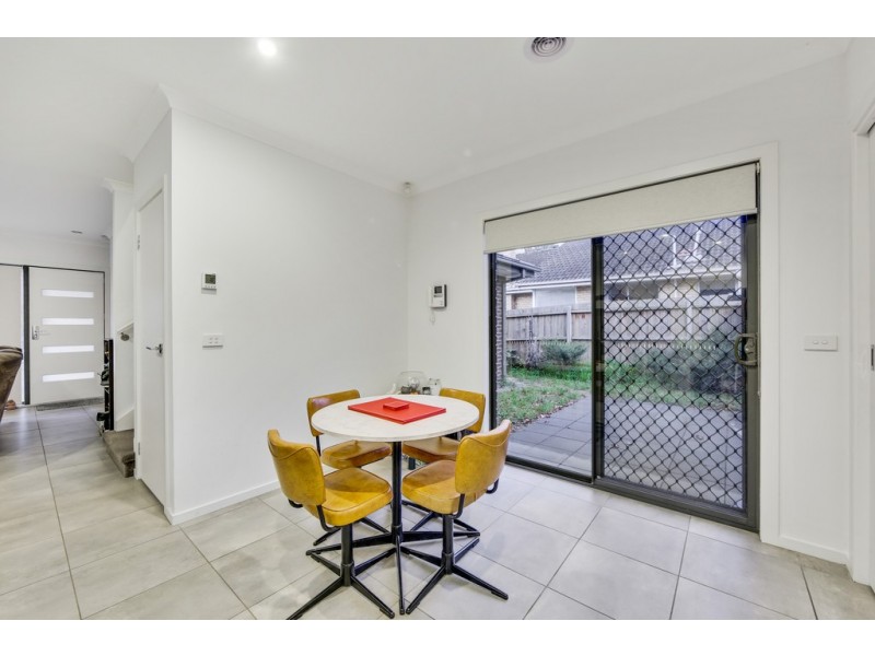 1/8 Manna Court, Frankston North VIC 3200
