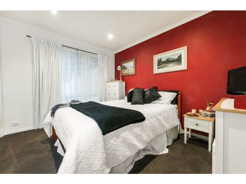 10 Wolsley Avenue, Frankston VIC 3199