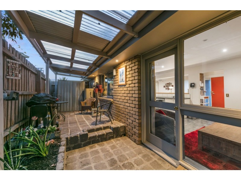 10 Wolsley Avenue, Frankston VIC 3199