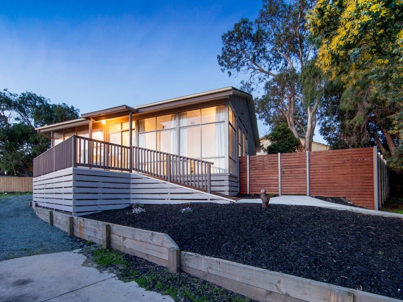 5 Candlebark Crescent, Frankston North VIC 3200