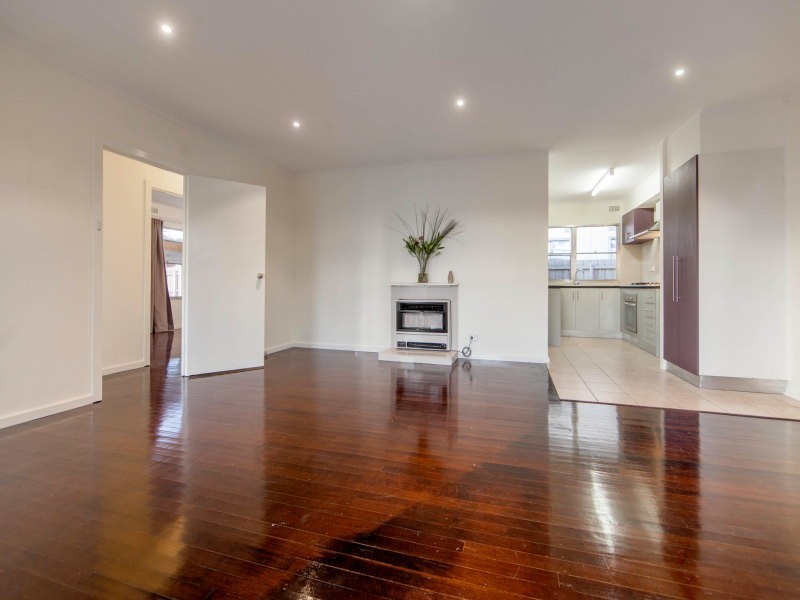 5 Candlebark Crescent, Frankston North VIC 3200