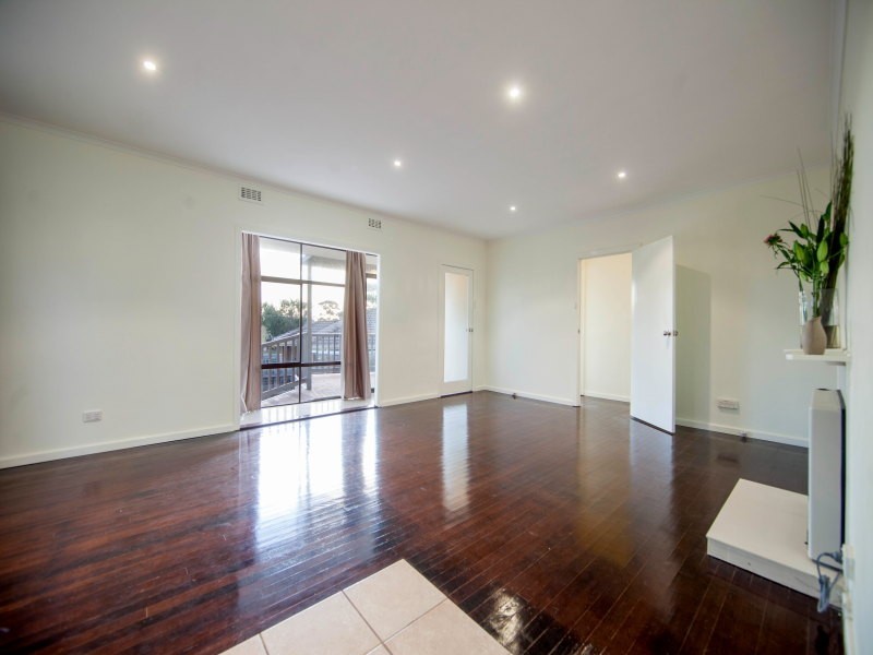 5 Candlebark Crescent, Frankston North VIC 3200