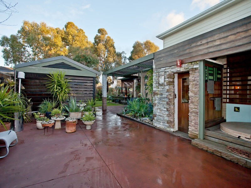 18 The Waterways, Waterways VIC 3195