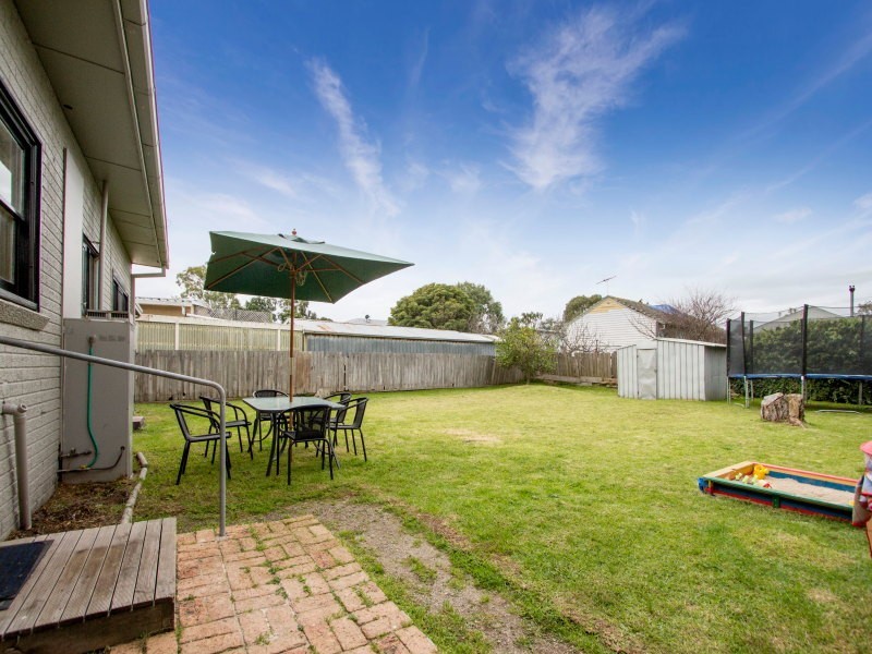 26 Duncan Avenue, Seaford VIC 3198
