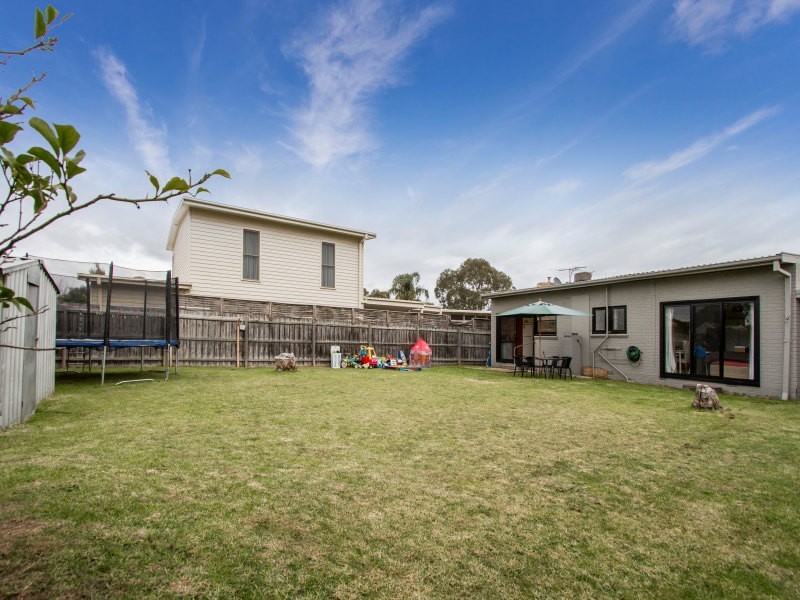 26 Duncan Avenue, Seaford VIC 3198