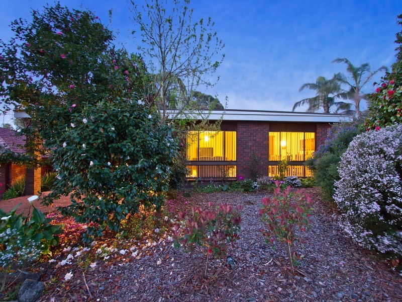 12 Burramine Court, Frankston South VIC 3199