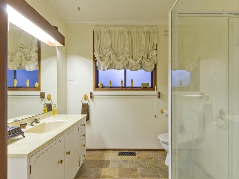 12 Burramine Court, Frankston South VIC 3199