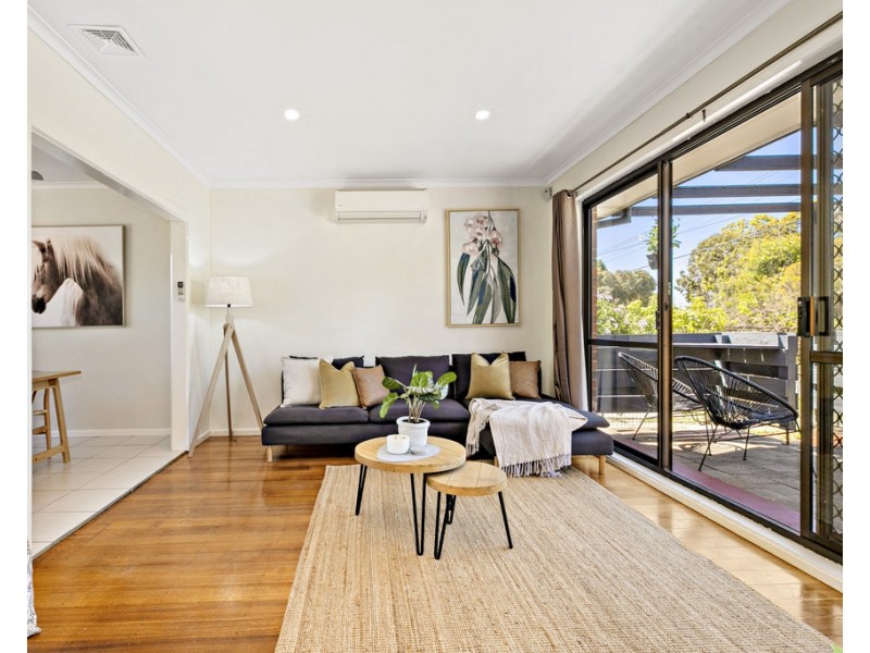 8 Nodding Avenue, Frankston North VIC 3200