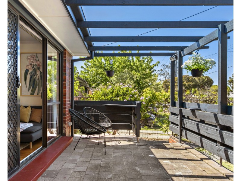 8 Nodding Avenue, Frankston North VIC 3200