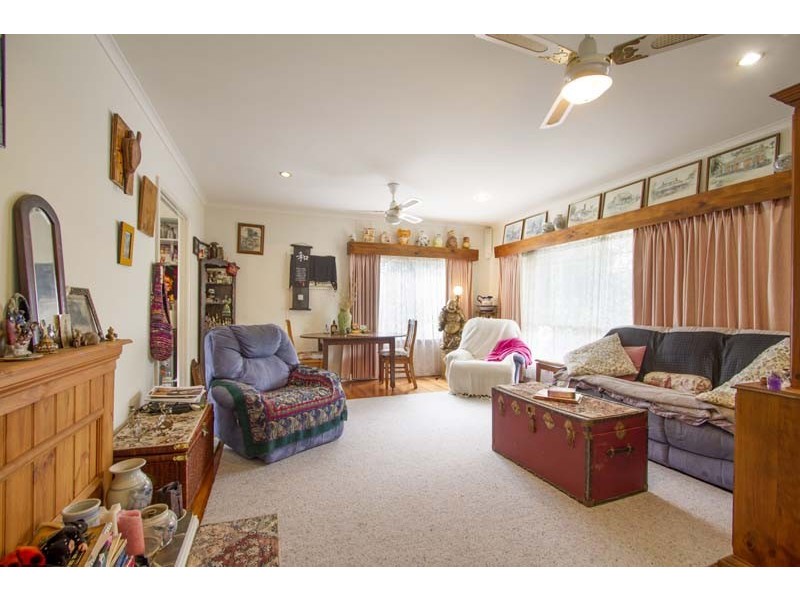 39 Candlebark Crescent, Frankston North VIC 3200