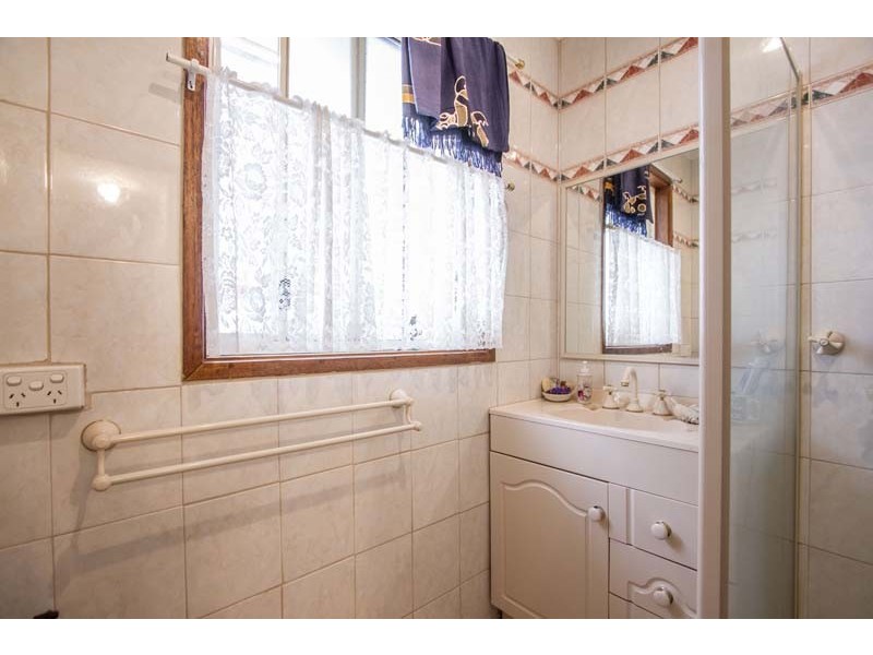 39 Candlebark Crescent, Frankston North VIC 3200