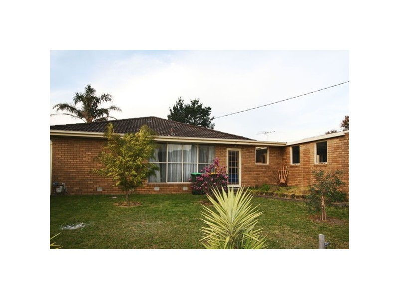 33 Millford Crescent, Frankston VIC 3199