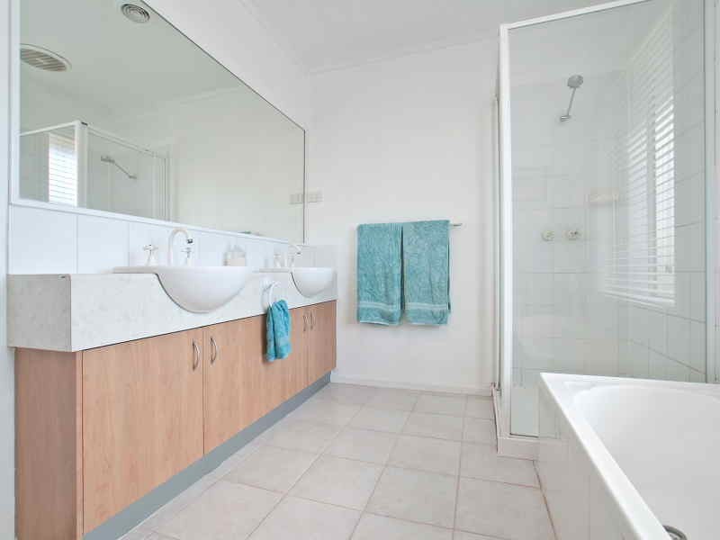 42/95 Ashleigh Avenue, Frankston VIC 3199