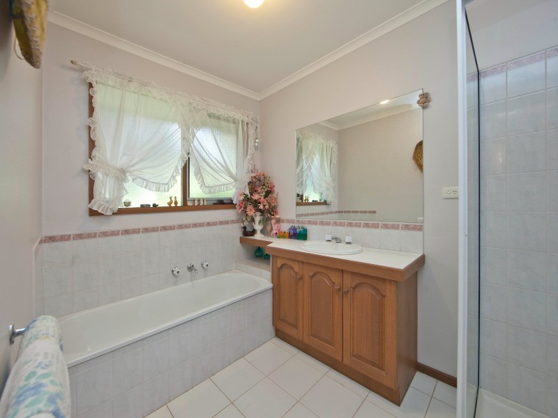 8 Sewell Court, Frankston South VIC 3199