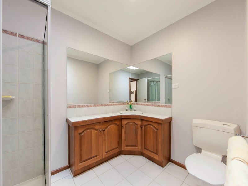 8 Sewell Court, Frankston South VIC 3199