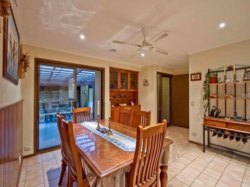 75 Raphael Crescent, Frankston VIC 3199