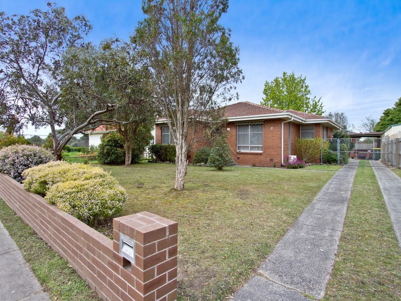 17 Wirilda Crescent, Frankston North VIC 3200