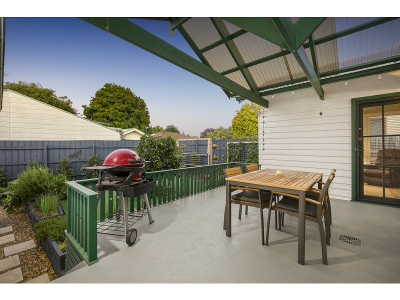 1 Heatherhill Road, Frankston VIC 3199