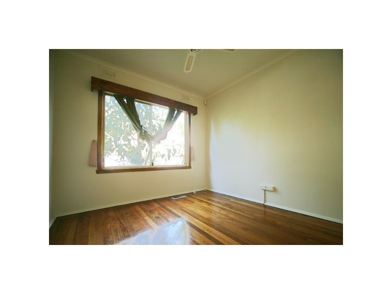 39 Candlebark Crescent, Frankston North VIC 3200