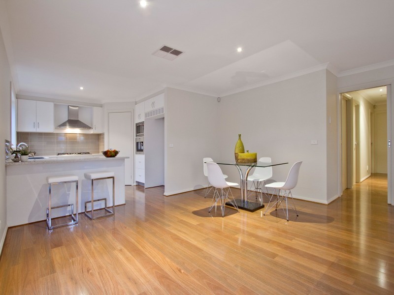 12 Braemer Street, Seaford VIC 3198