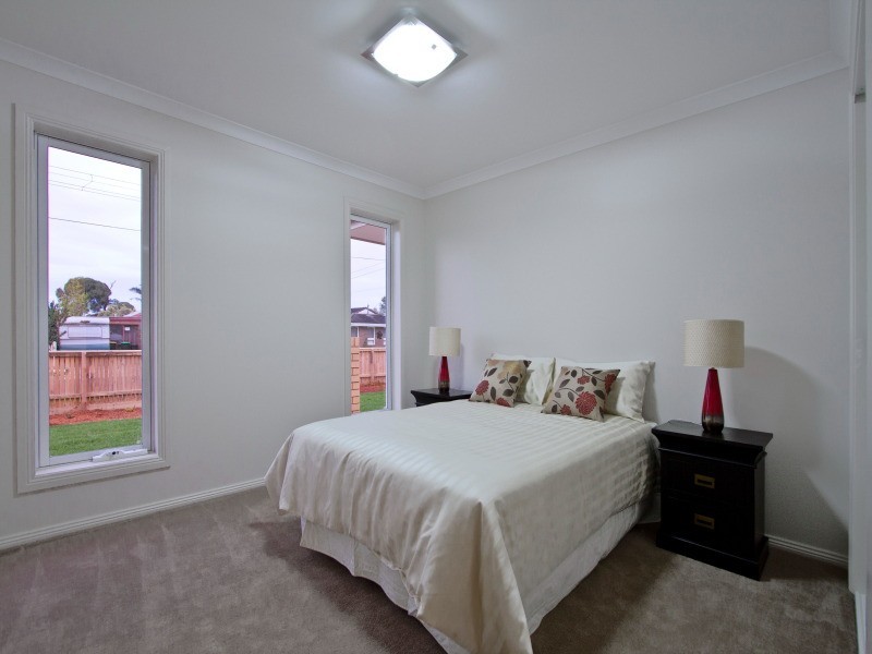 12 Braemer Street, Seaford VIC 3198