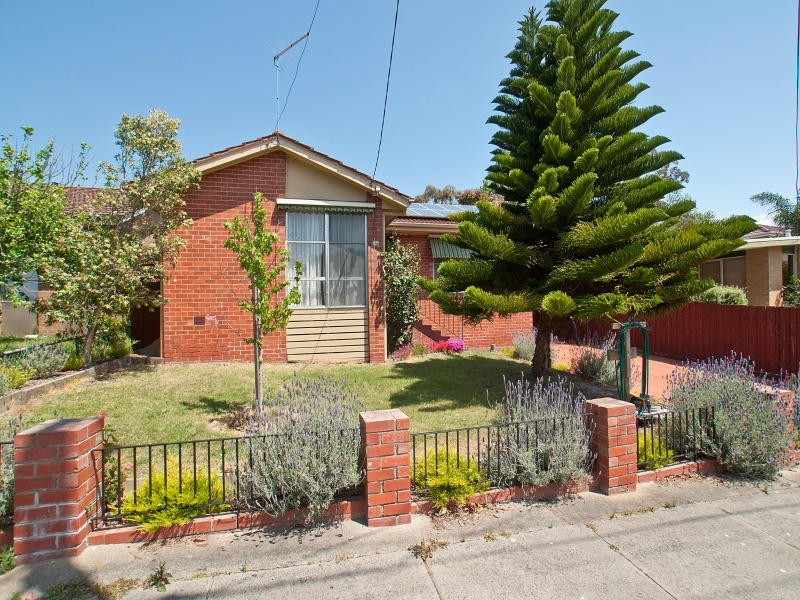 124 Tamarisk Drive, Frankston North VIC 3200
