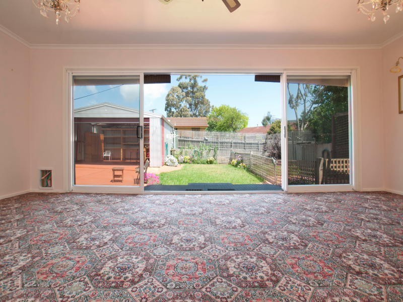 124 Tamarisk Drive, Frankston North VIC 3200