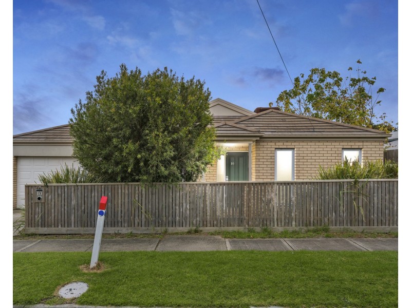 10 Braemar Street, Seaford VIC 3198