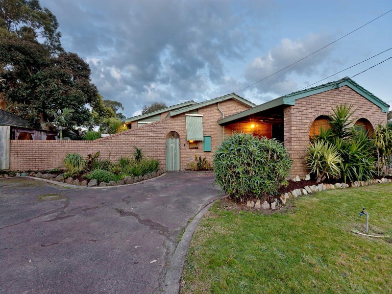 4 Tomasina Court, Langwarrin VIC 3910