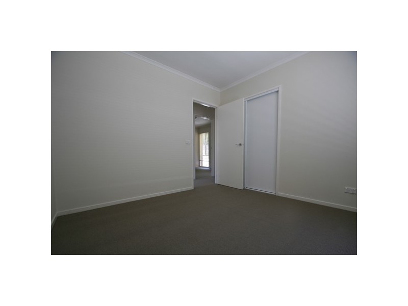 2/56 Roberts Street, Frankston VIC 3199