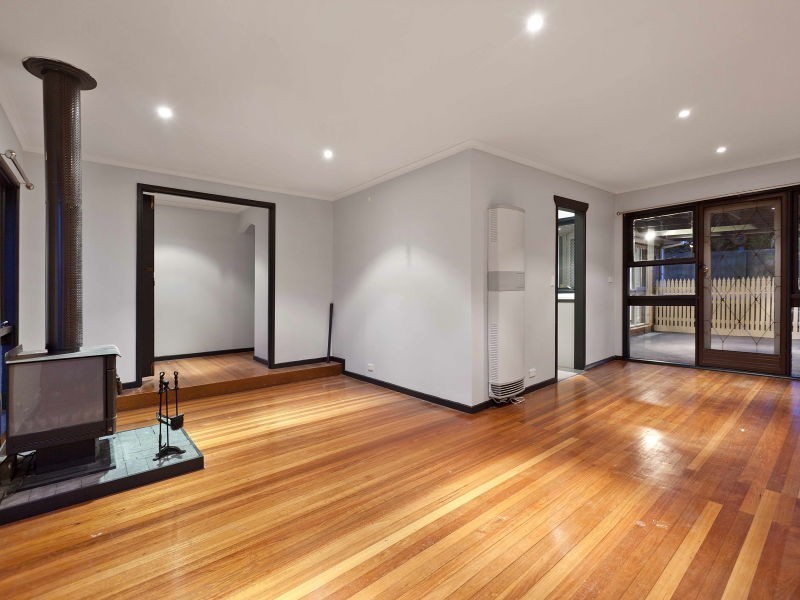 24 Gretana Crescent, Frankston VIC 3199