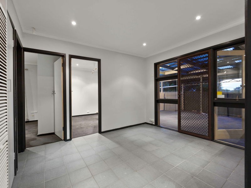 24 Gretana Crescent, Frankston VIC 3199