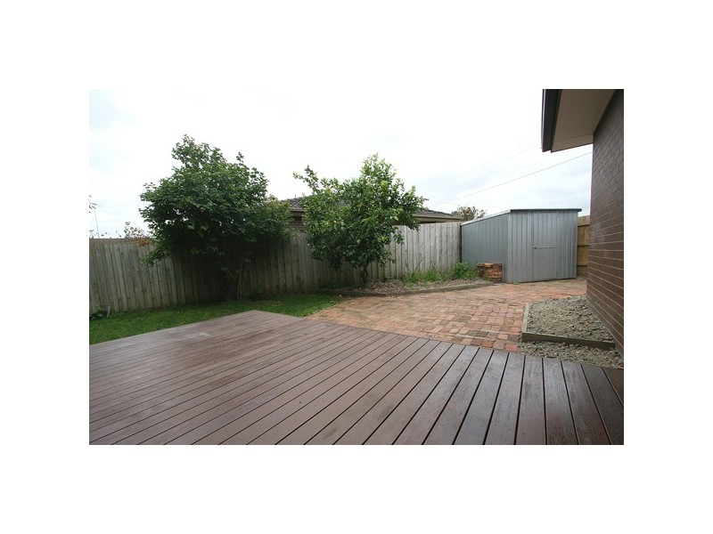 1 Emerson Close, Frankston VIC 3199