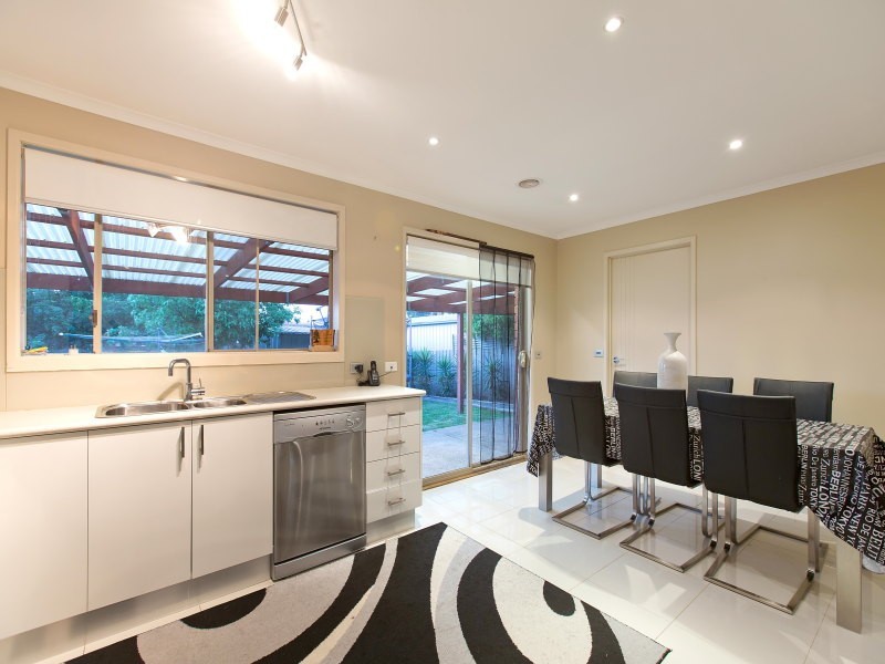 29 Woodvale Drive, Carrum Downs VIC 3201