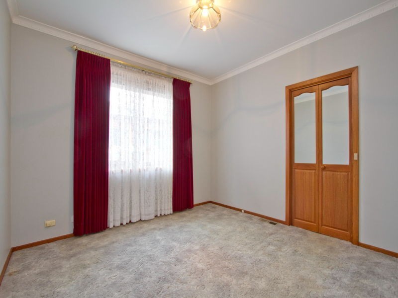 64 Willow Road, Frankston VIC 3199