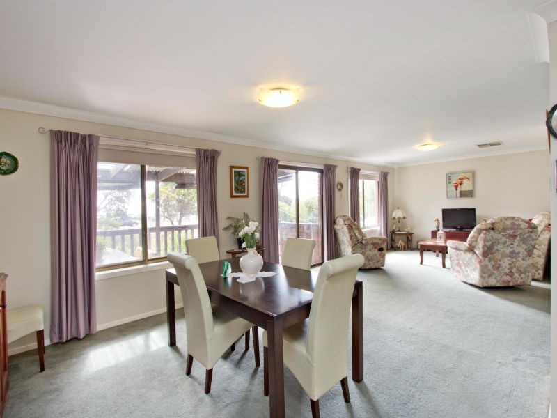 1/8 Nepean Highway, Seaford VIC 3198