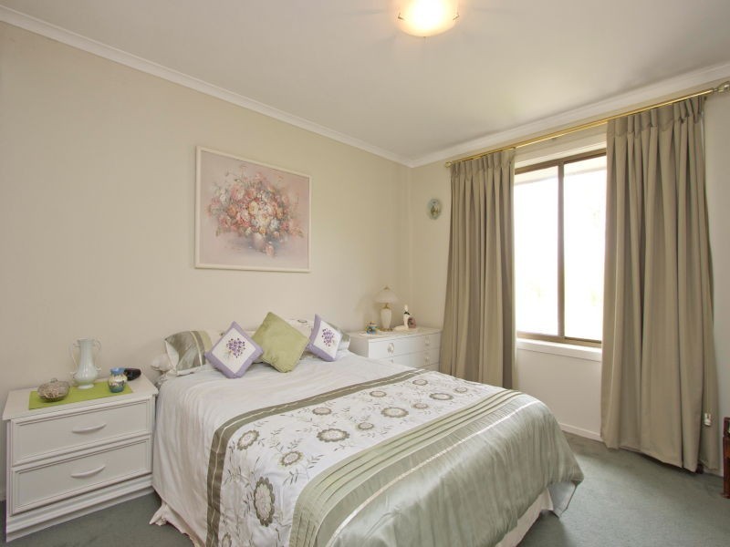 1/8 Nepean Highway, Seaford VIC 3198