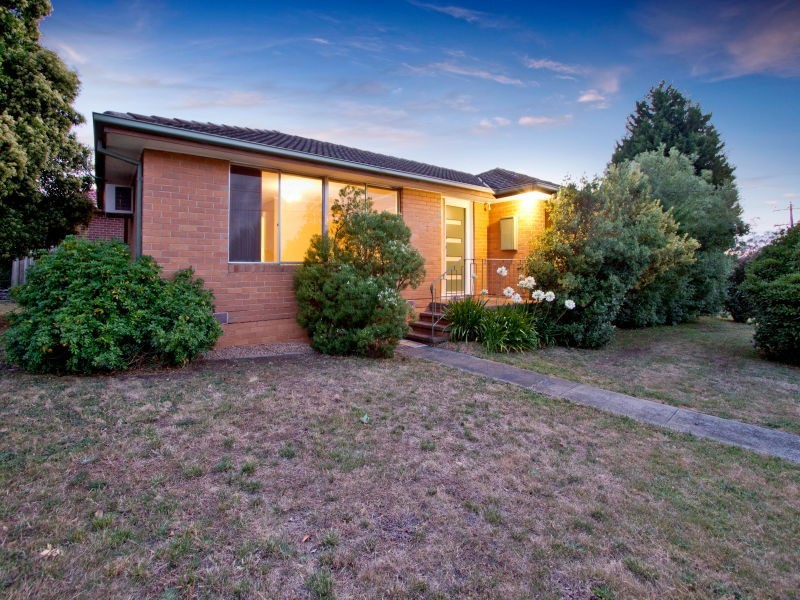 18 Lucerne Crescent, Frankston VIC 3199