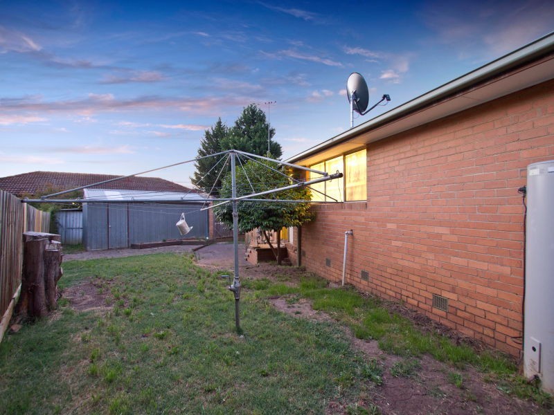 18 Lucerne Crescent, Frankston VIC 3199