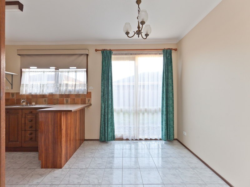 4/15-17 Wisewould Avenue, Seaford VIC 3198