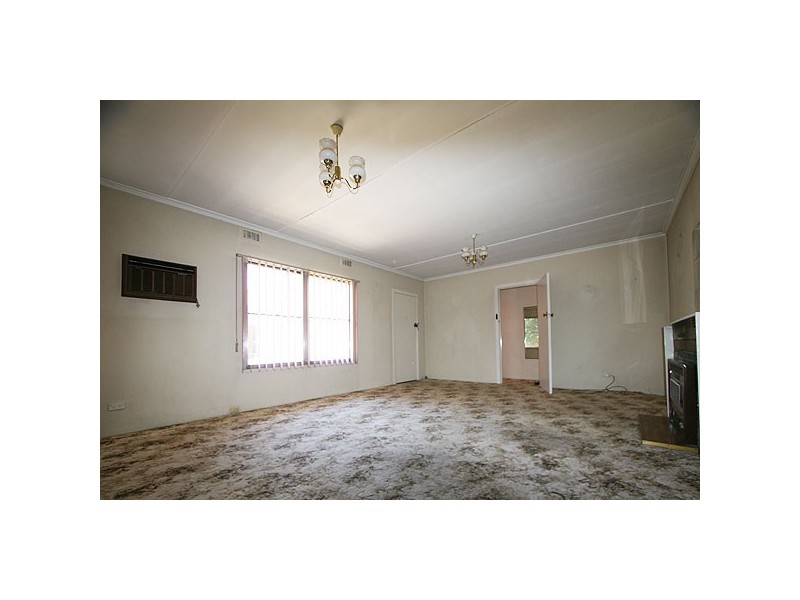 379 Frankston Dandenong Road, Frankston North VIC 3200