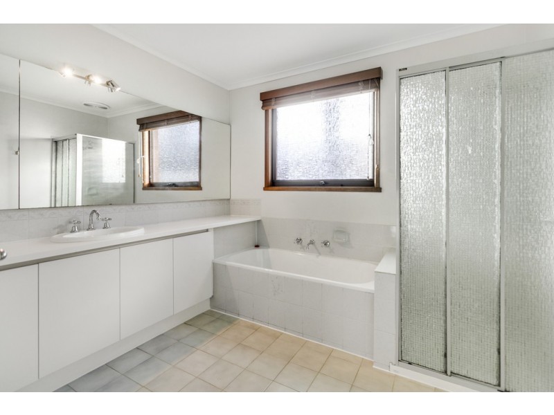 9 Hellenic Court, Carrum Downs VIC 3201