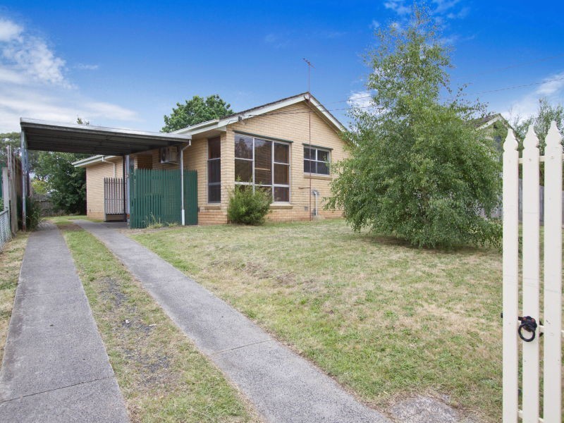 23 Silver Avenue, Frankston North VIC 3200