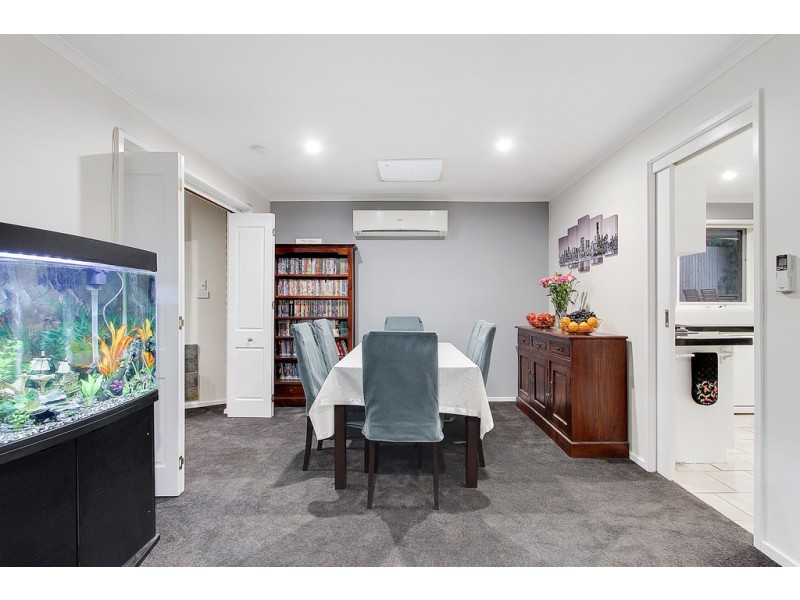 12 Samantha Court, Frankston VIC 3199